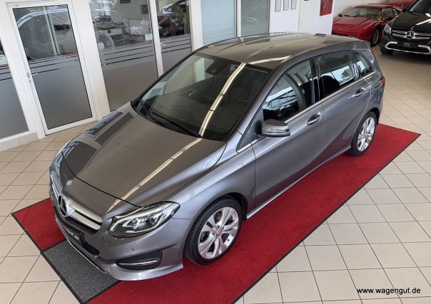 MERCEDES-BENZ B 180 *Navi*Park-Assisent*Cam*Automatik*