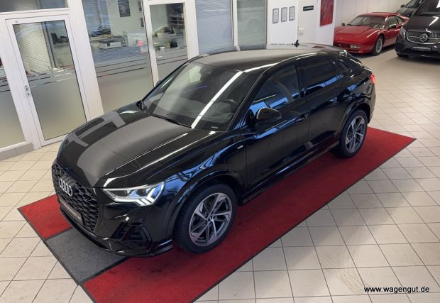 AUDI Q3 2.0 S-Line Design