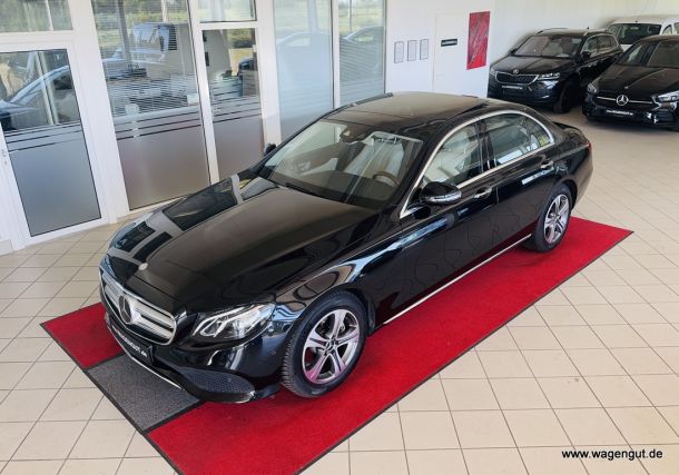 MERCEDES-BENZ E 200